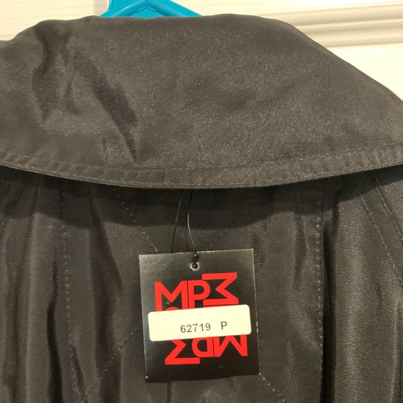 Mycra Pac NWT Women's Reversible Raincoat Petite Size 0P Black Nickel Office - Picture 10 of 11